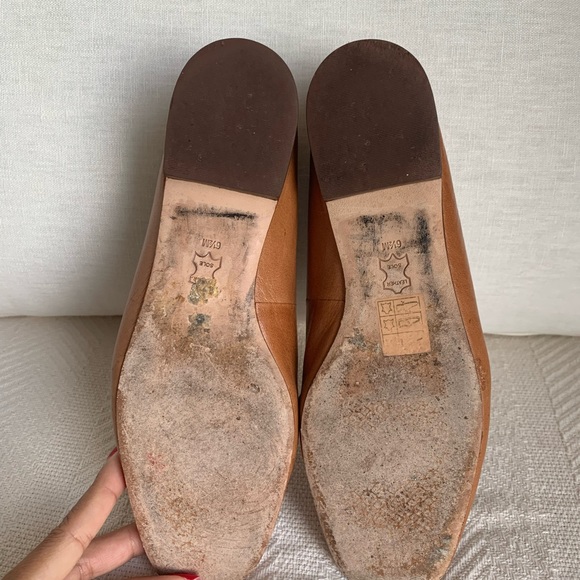 Preloved Milker Metal loafer Tory Burch in good condition, rarely worn. - Picture 4 of 4